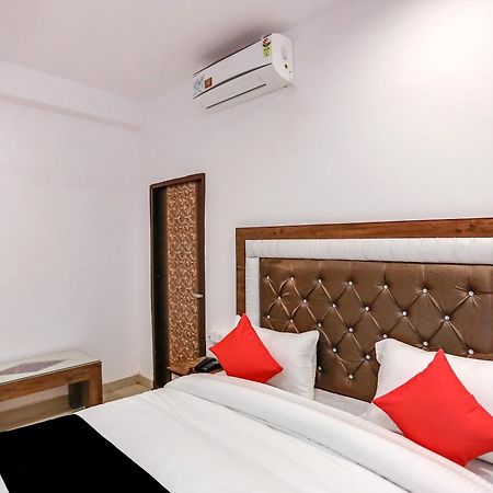 גאזיאבאד Hotel O Golden Stone מראה חיצוני תמונה
