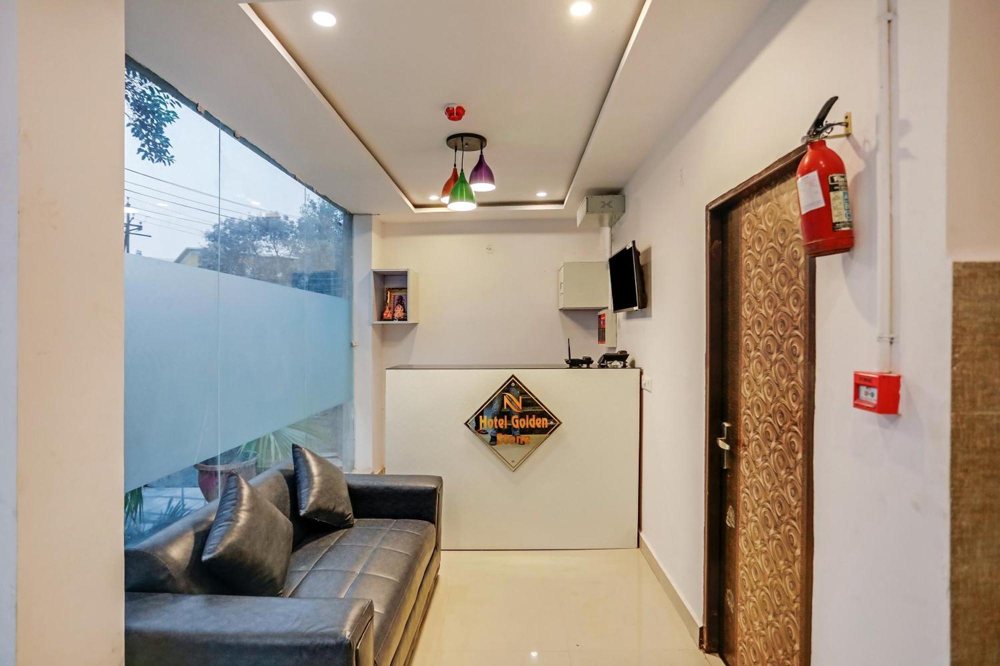 גאזיאבאד Hotel O Golden Stone מראה חיצוני תמונה